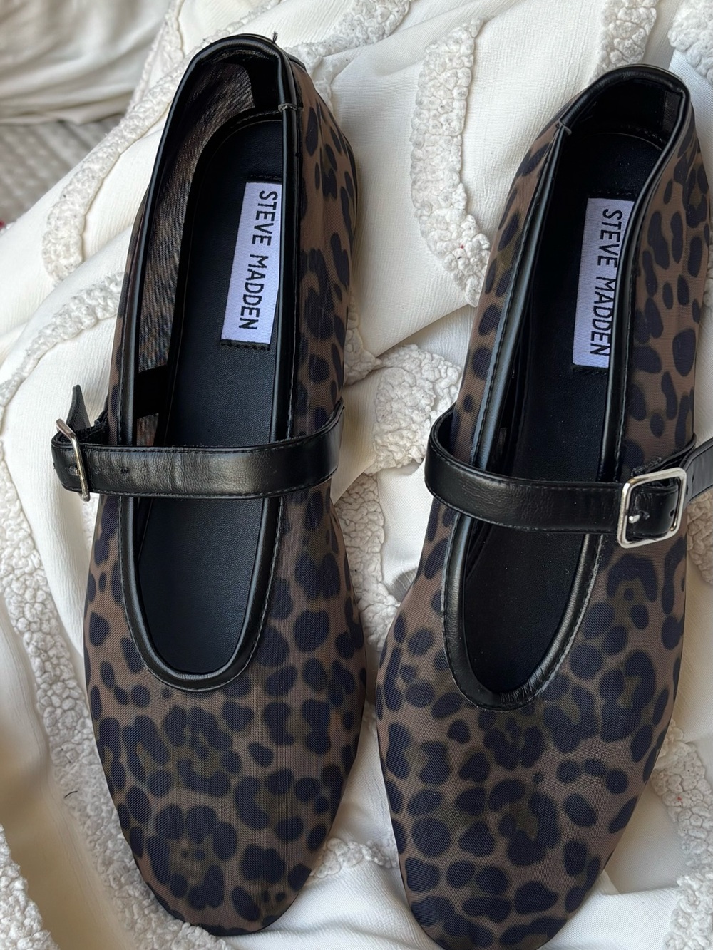 Steve Madden mesh cheetah flats size 9